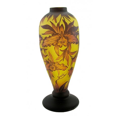 Large Cameo Art Glass Vase with Flower